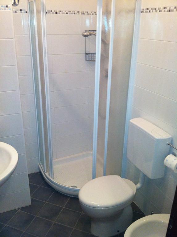 Two-Bedroom Apartment,195939694:JPEG