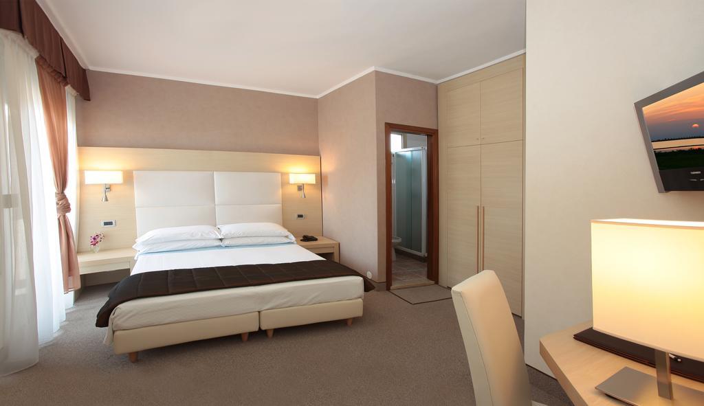 Economy Double or Twin Room