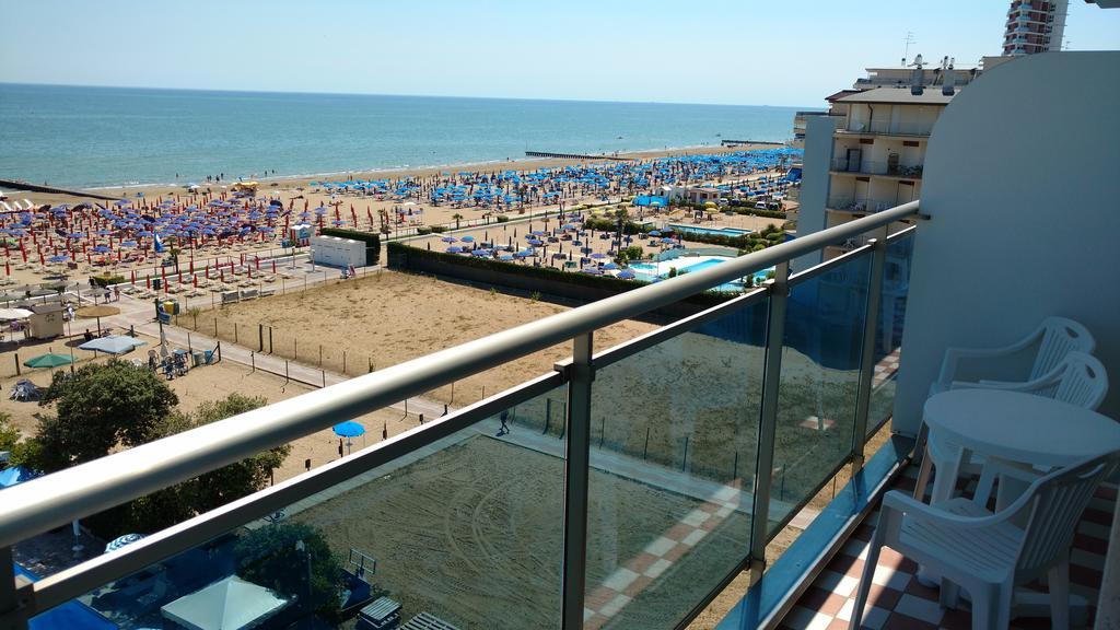 Two-Bedroom Apartment with Sea View