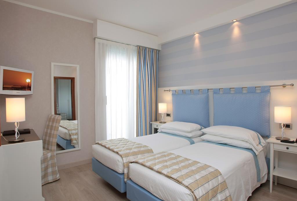 Two Connecting Double Rooms