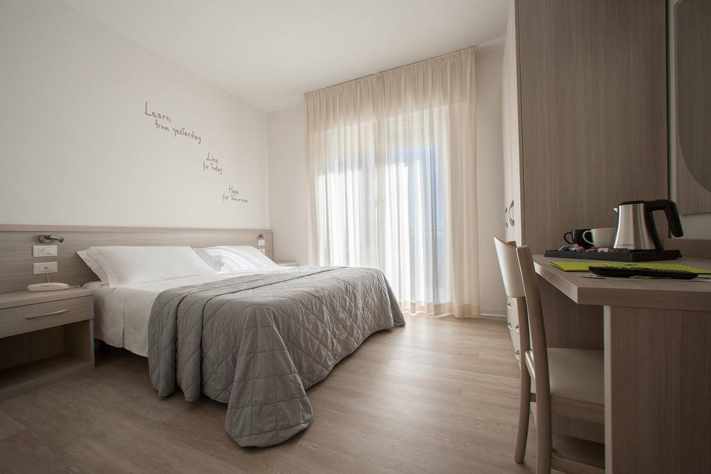 Deluxe Tweepersoonskamer met 1 of 2 Bedden en Uitzicht op Zee