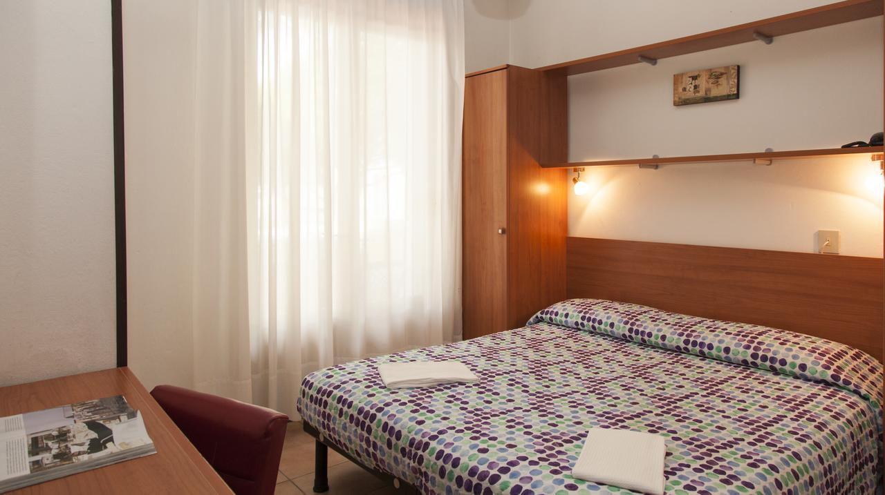 Double or Twin Room,543281361:JPEG