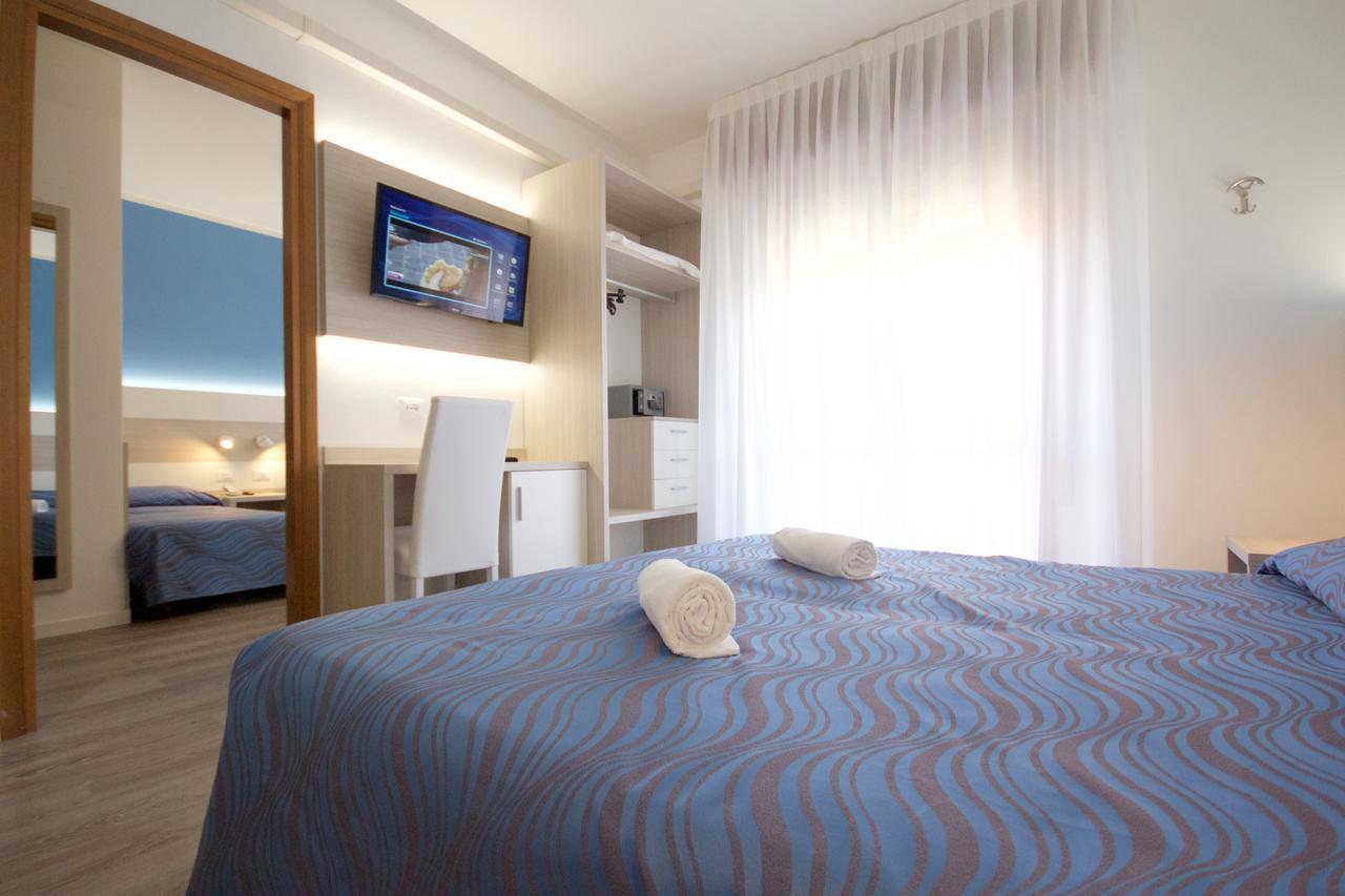 Quadruple Room,664203312:JPEG