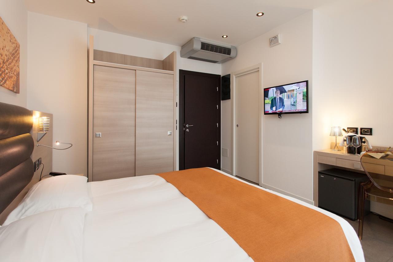 Classic Double or Twin Room Partial Sea View,664433901:JPEG
