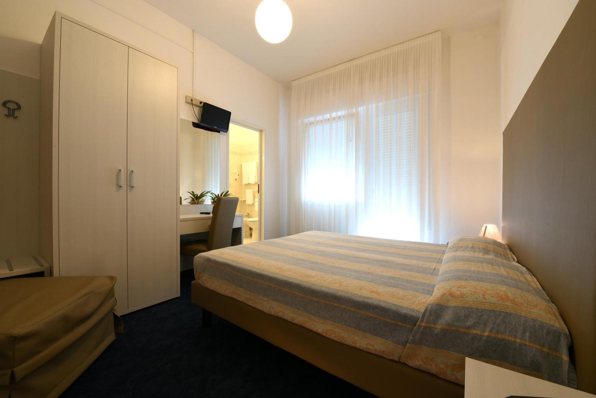 Double Room with Balcony,700186450:JPEG