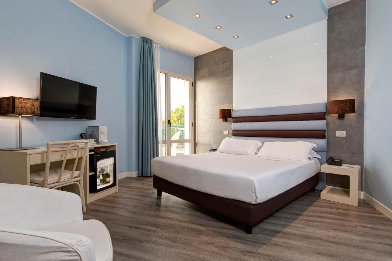 Deluxe Tweepersoonskamer met 1 of 2 Bedden en Uitzicht op Zee
