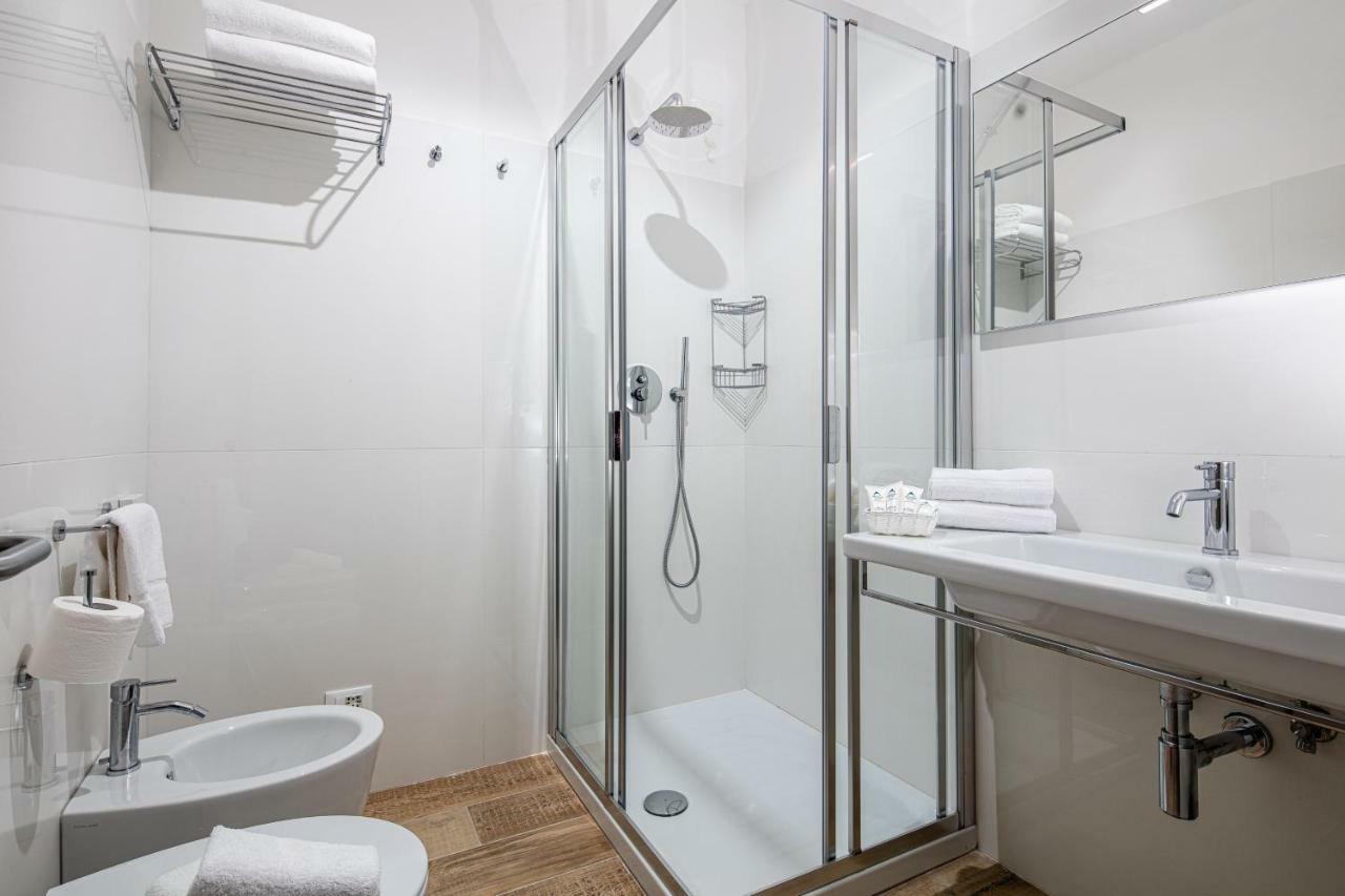 Superior Double Room with Sofa Bed and Direct Sea View