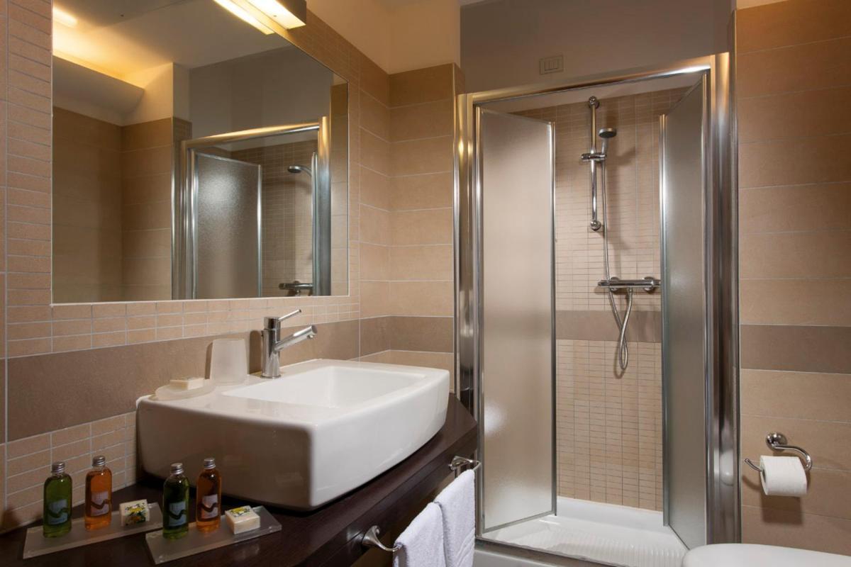 Deluxe Suite (4 Adults)