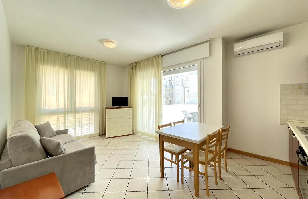 Diani Beach - Carraro Immobiliare Jesolo - Family Apartments-1