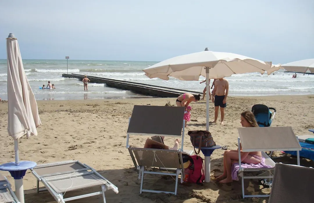 Hotel Marlisa Pier-1