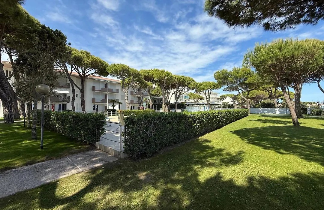 RESIDENCE GARDEN -WALTERIGATO Apartments SOLO PER FAMIGLIE-1