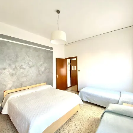 Euroresidence - Piazza Mazzini- 30 MT dal mare - Immobil Relax-3