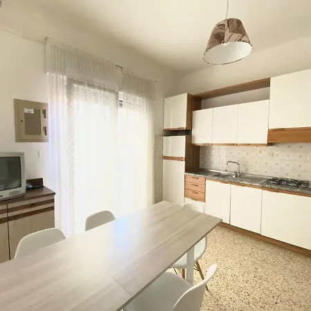 Euroresidence - Piazza Mazzini- 30 MT dal mare - Immobil Relax-2