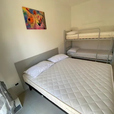 Residence Quito Piazza Mazzini 150M Dal Mare E Vicino Pista Azzurra-3