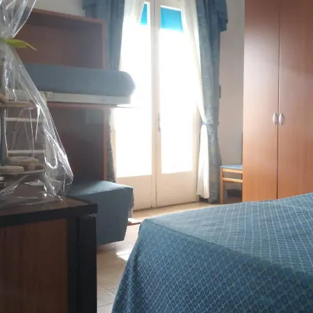 Hotel Heron-2