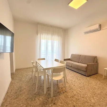 Villa Fronte Mare - Carraro Immobiliare - Family Apartments-2