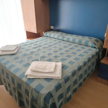 Hotel Midi-2