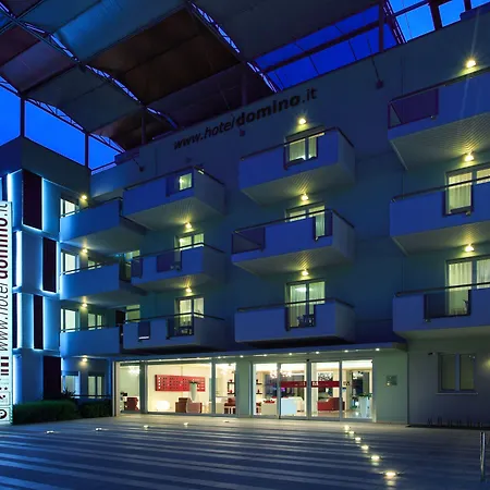 Domino Suite Hotel & Residence-3