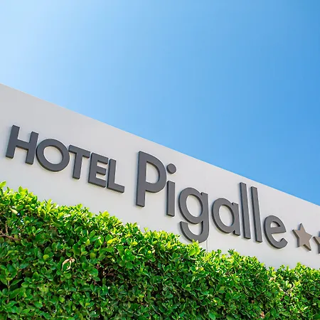 Hotel Pigalle-3