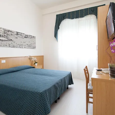 Hotel Marina-2