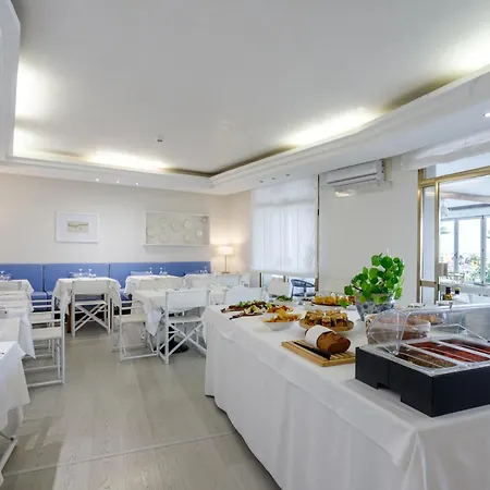 Hotel Telenia-2