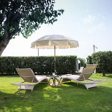 Jesolo Sea Front Garden Apartment-3