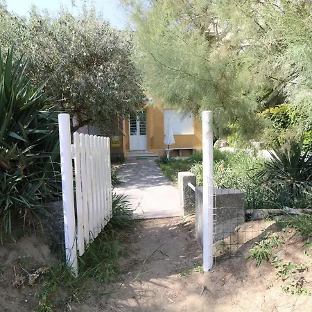 Villa Picchetti Fronte Mare-2